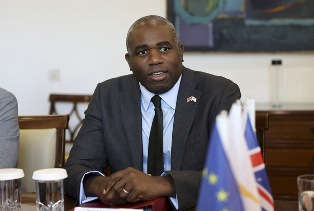 Menteri Luar Negeri Inggris, David Lammy. Foto: Yiannis Kourtoglou/REUTERS