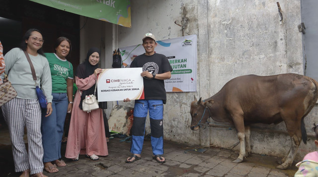 CIMB Niaga Syariah dan DT Peduli Salurkan Hewan Qurban untuk Masyarakat di Bali (Sumber : DT Peduli)