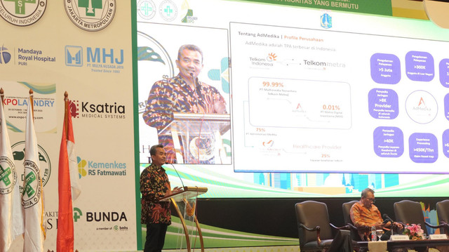 Direktur Marketing & Bisnis AdMedika Muhamad Nasrun Ihsan saat menjadi pembicara dalam kegiatan Seminar & Workshop perhimpunan rumah sakit di Hotel Bidakara, Jakarta, beberapa waktu yang lalu. Foto: dok. Telkom Indonesia