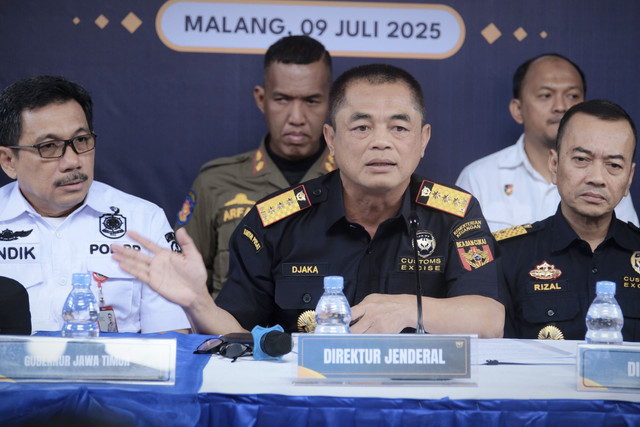 Bea Cukai bentuk Satgas Nasional dalam konferensi pers di Malang, Rabu (9/7/2025). Foto: Dok. Bea Cukai