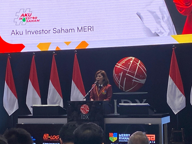 Founder sekaligus Komisaris Utama PT Merry Riana Edukasi, Merry Riana dalam seremoni IPO di Main Hall BEI, Jakarta Selatan pada Kamis (10/7).(Foto: Fhandra Hardiyon/kumparan)