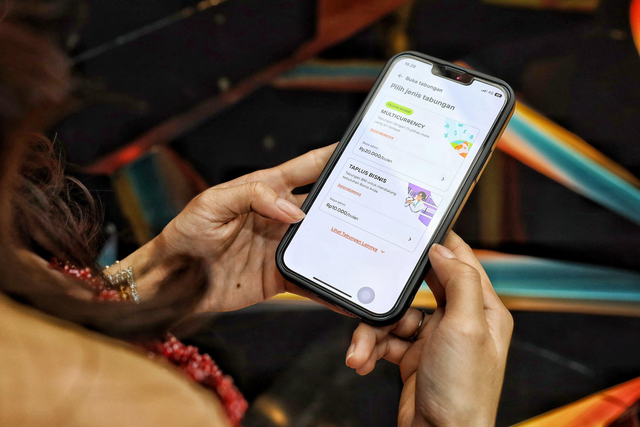BNI hadirkan fitur wondr multicurrency yang memungkinkan nasabah menyimpan, menukar, dan bertransaksi dalam 12 mata uang asing secara real-time. Foto: Dok. BNI