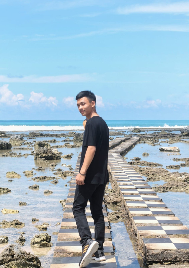 Foto: Dokumentasi pribadi – Pantai Sorake, Nias Selatan