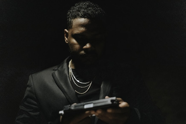 Ilustrasi film yang mirip Jaon Bourne. Foto: Unsplash/ Rock Staar