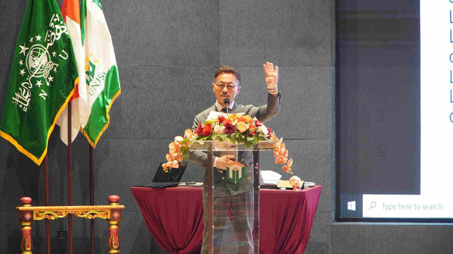 Pakar pendidikan anak berkebutuhan khusus Tasuc Corporation, Ukai Saito, saat memberikan kuliah umum di Unusa.