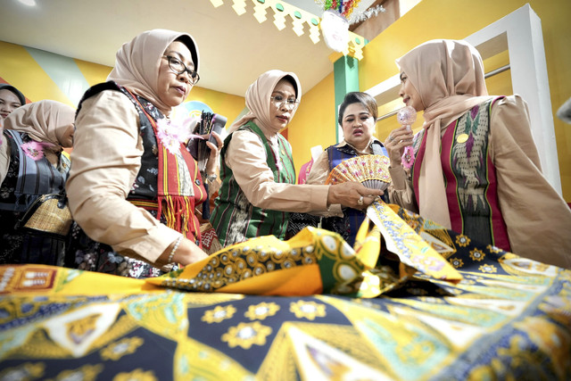 Penasihat I DWP Kemensos Fatma Saifullah Yusuf menghadiri Syukuran HUT ke-45 Dekranas di Balikpapan, Rabu (9/7/2025). Foto: Dok. Kemensos