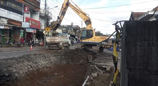 Proses perbaikan jalan Denpasar-Gilimanuk. Foto: Dok. Istimewa