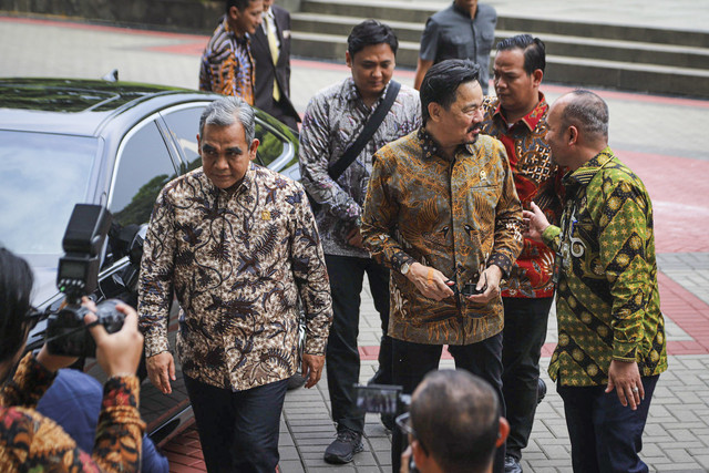 Ketua MPR RI Ahmad Muzani bersama Wakil Ketua MPR RI, Rusdi Kirana tiba di Gedung Mahkamah Agung (MA), Jakarta, Jumat (11/7/2025). Foto: Iqbal Firdaus/kumparan