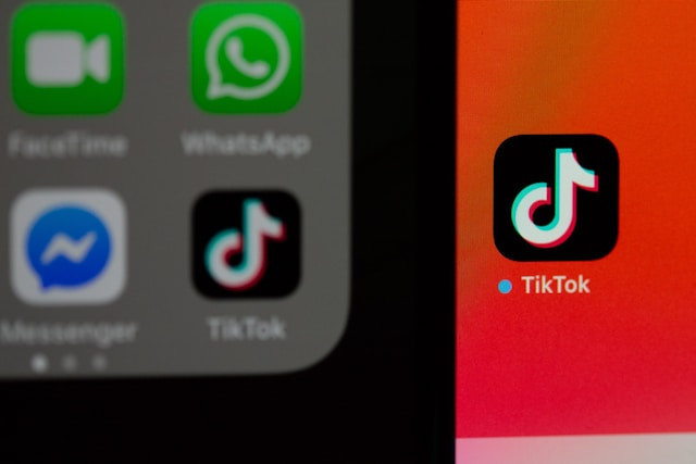 Ilustrasi cara banding pelanggaran TikTok Shop. Foto: Unsplash/Solen Feyissa