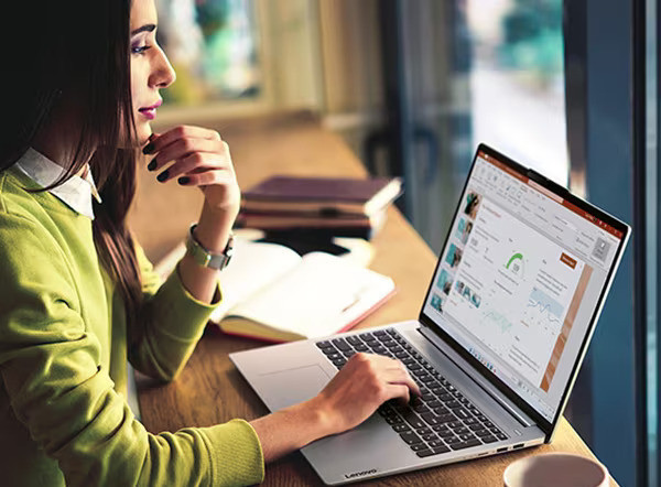 Ilustrasi Laptop untuk Mahasiswa Jurusan Hukum. Foto: Lenovo
