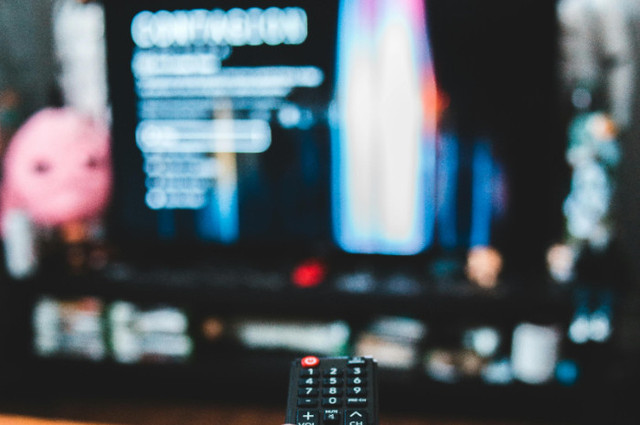 Ilustrasi Link Nonton 1 Kakak 7 Keponakan di Netflix, Pexels/Erik Mclean