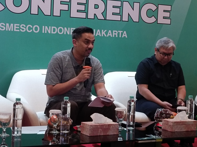 Menteri UMKM, Maman Abdurrahman menggelar konferensi pers Koplo Keliling di kantor Kementerian UMKM, Jakarta, Jumat (11/7/2025). Foto: Muhammad Fhandra/kumparan