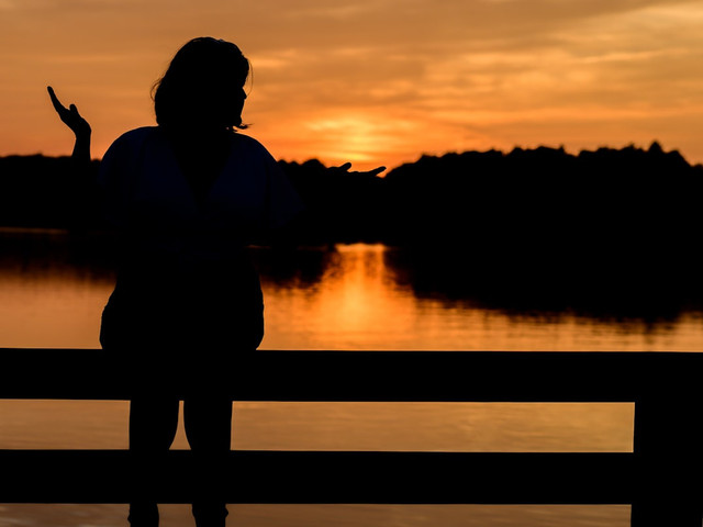 Apakah ada post credit scene di film Sore Istri dari Masa Depan, foto hanya ilustrasi, bukan film sebenarnya: Unsplash/Philippe Murray-Pietsch