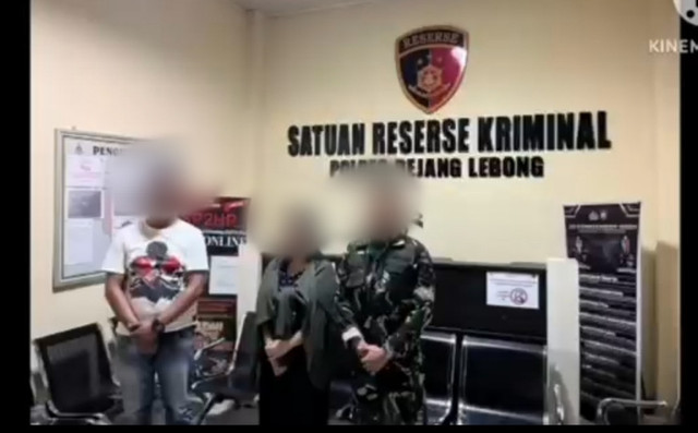 Oknum polisi di Lubuklinggau bersama wanita istri Anggota TNi saat diamankan. (ist)