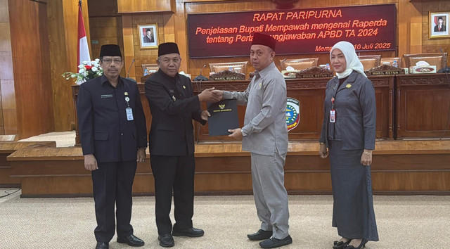 Rapat paripurna mengenai Raperda tentang pertanggungjawaban APBD TA 2024. Foto: Dok. Istimewa