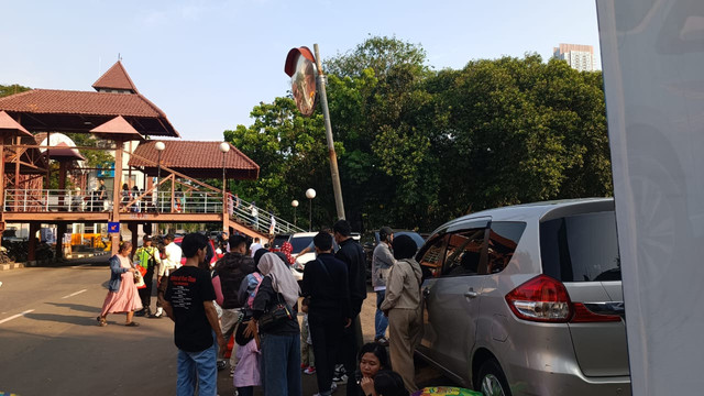 Suasana di kawasan Pekan Raya Jakarta di JIExpo Kemayoran, Jakarta, Sabtu (12/7/2025). Foto: Zamachsyari/kumparan.