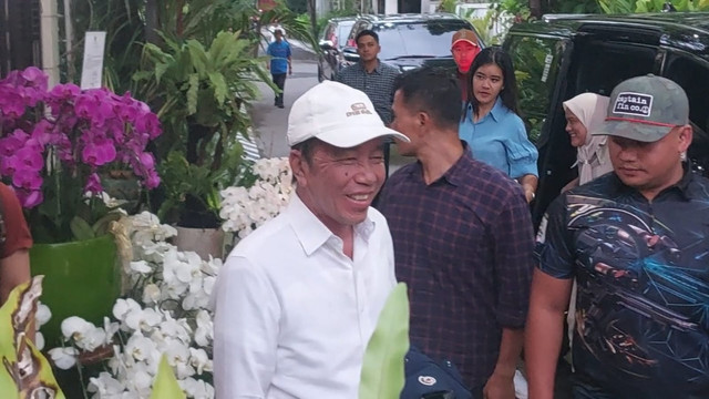 Presiden ke 7 Indonesia, Joko Widodo bersama keluarga usai tiba liburan dari Bali, Sabtu (12/7). Foto: Dok. tim kumparan