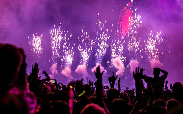 Harga Tiket My Chemical Romance di Malaysia. Foto hanya ilustrasi, bukan sebenarnya. Sumber: pexels.com/Wendy Wei