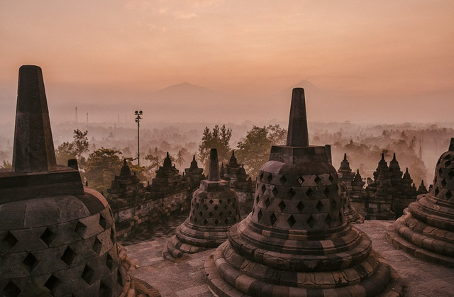 Cara masuk Candi Borobudur gratis. Sumber: Unsplash/Steffen Bertram