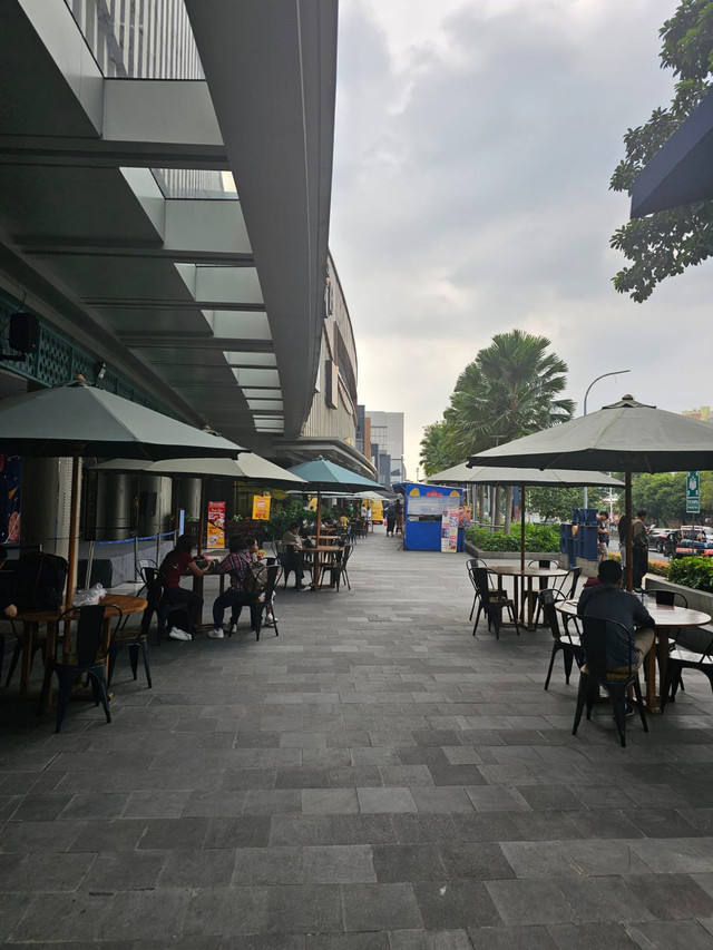 Bank dan Hukum Perbankan