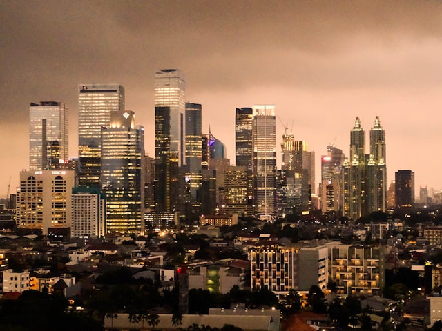 10 Gedung Tertinggi di Jakarta 2025. Foto hanya sebagai ilustrasi saja, bukan gambar sebenarnya. Sumber: Unsplash/Aeira Digital.