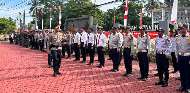 Apel gelar pasukan Operasi Patuh Kapuas di Mempawah. Foto: M. Zain/Hi!Pontianak