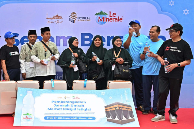 Menag RI Apresiasi Program Umrah Le Minerale untuk Marbot Masjid Istiqlal
