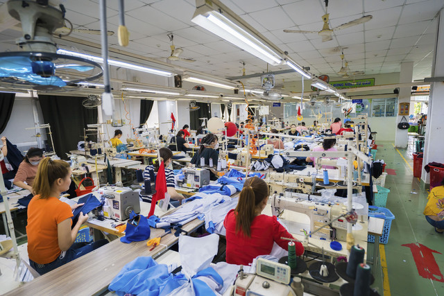 Ilustrasi buruh textile. Foto: Dong Nhat Huy/Shutterstock