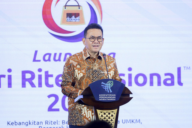 Menteri Perdagangan (Mendag) Budi Santoso menyampaikan sambutan saat launching Hari Ritel Nasional yang diinisiasi Asosiasi Pengusaha Ritel Indonesia (Aprindo) di Auditorium Kementerian Perdagangan, Jakarta, Kamis (17/7/2025). Foto: Iqbal Firdaus/kumparan