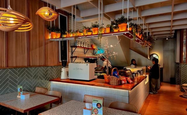 Tempat ngopi 24 jam Bandung, foto hanya ilustrasi, bukan tempat sebenarnya: Unsplash/Irwan Rosyadi