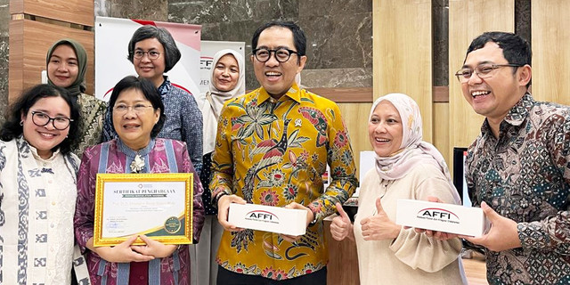 Bawa Cajuputs® Candy, Peneliti IPB Raih Award Inovasi Minyak Atsiri Nasional