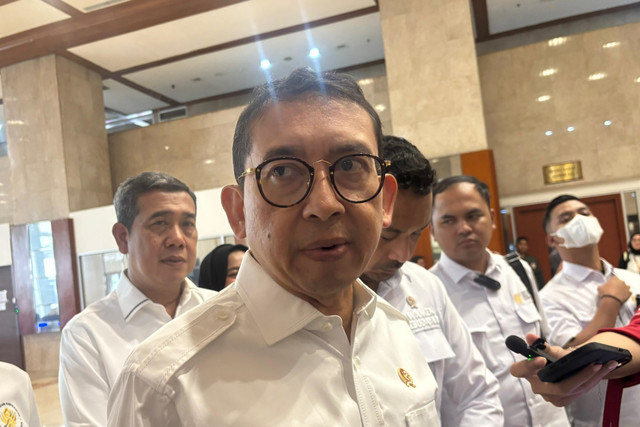 Menteri Kebudayaan Fadli Zon di Kompleks Parlemen, Senayan, Jakarta Pusat pada Kamis (17/7/2025). Foto: Abid Raihan/kumparan