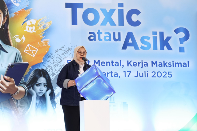 Direktur Pelayanan BPJS Ketenagakerjaan, Roswita Nilakurnia dalam webinar dan talkshow “Toxic atau Asik? Sehat Mental, Kerja Maksimal” di Jakarta, Kamis (17/7). Foto: Dok. BPJS Ketenagakerjaan