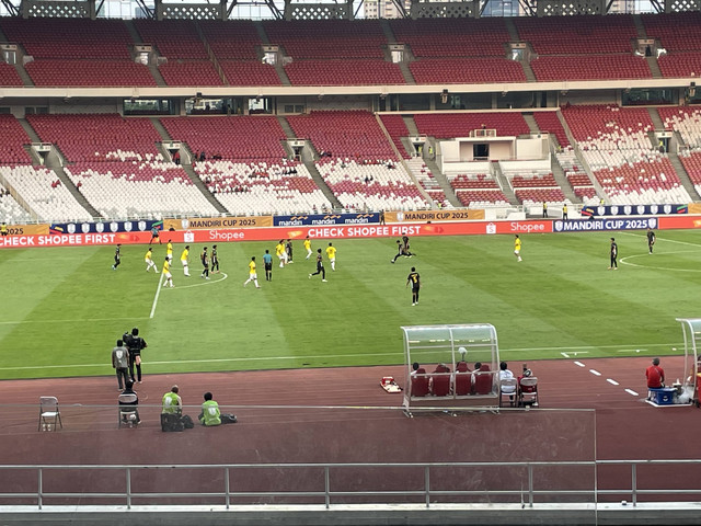 Malaysia vs Brunei dalam matchday kedua Grup B Piala AFF U-23 2025 di Stadion Utama GBK, Jakarta, pada Jumat (18/7). Foto: Aji Nugrahanto/kumparan