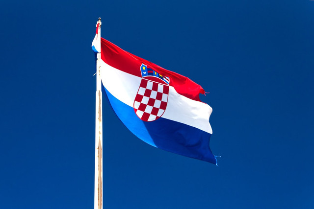 Ilustrasi kalimat bahasa Kroasia di film Sore. Foto: Unsplash/Lucijan Blagonic