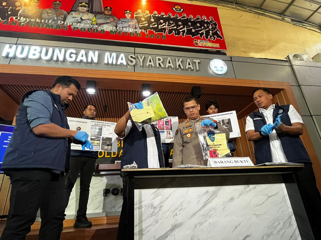 Konferensi Pers Kasus TPPO terhadap Anak di Bawah Umur di Polda Metro Jaya, Sabtu (19/7/2025). Foto: Rayyan Farhansyah/kumparan