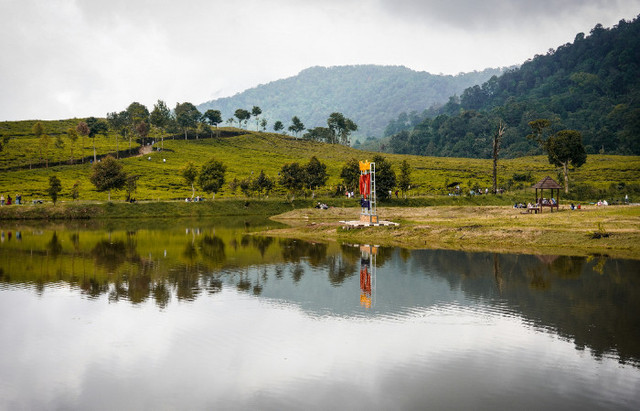 Danau Kembar Alahan Panjang Sumatra Barat. Foto hanya ilustrasi, bukan lokasi sebenarnya. Unplash/Ishaq