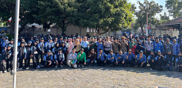 Kendal – Pemerintah Kecamatan Patebon, Kendal, menyambut hangat kedatangan mahasiswa Kuliah Kerja Nyata (KKN) Moderasi Beragama dari Universitas Islam Negeri (UIN) Walisongo Semarang.