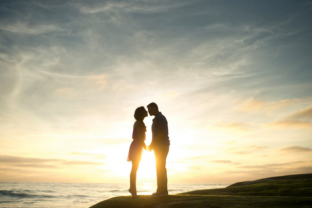 Ilustrasi pasangan suami istri. Foto: Unsplash