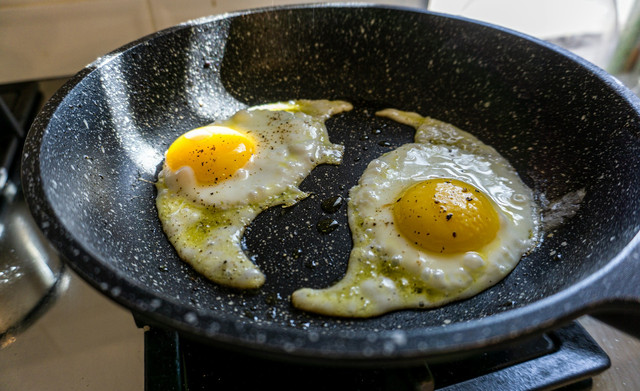 Menu Favorit Dadar Beredar. Foto hidangan telur hanya sebagai ilustrasi, bukan gambar sebenarnya. Sumber foto: Unsplash-Omri Grosvirt