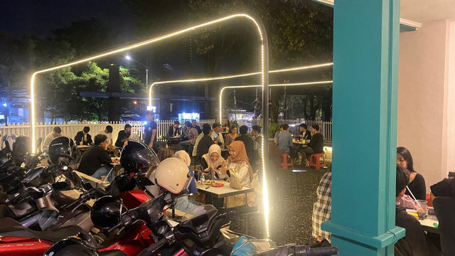 Aktivitas Konsumerisme Kawula Muda di Warkop Boengsoe Halte