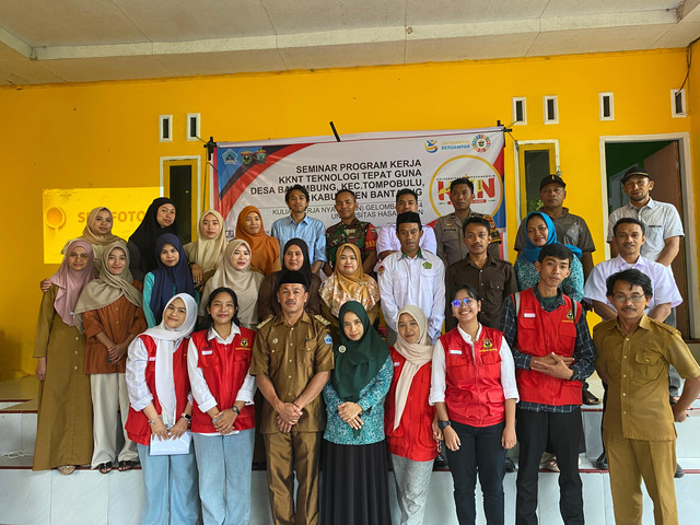 5 Mahasiswa KKN Tematik Universitas Hasanuddin Gelombang 114 Teknologi Tepat Gun