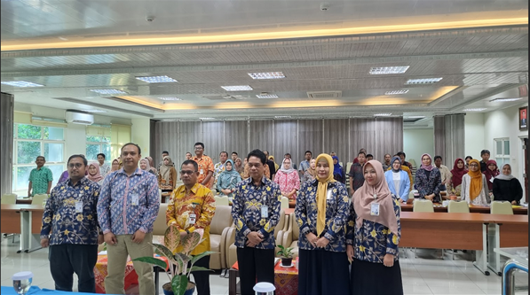 Foto narasumber bersama peserta kegiatan