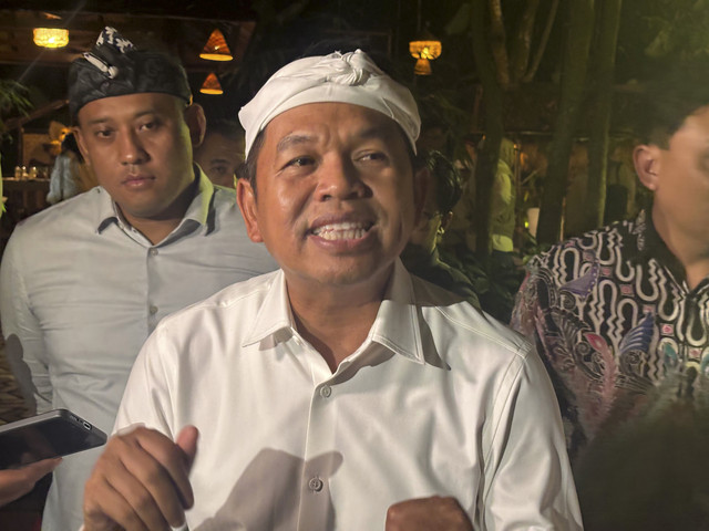 Gubernur Jawa Barat Dedi Mulyadi usai acara serah terima pembiayaan mikro melawan rentenir di Lembur Pakuan, Subang, Jawa Barat Rabu (23/7/2025). Foto: Argya D. Maheswara/kumparan 