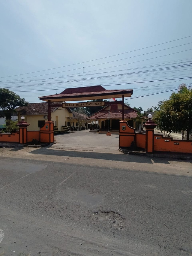 Balai Desa Kayunan. Dokumentasi by: David Setiawan