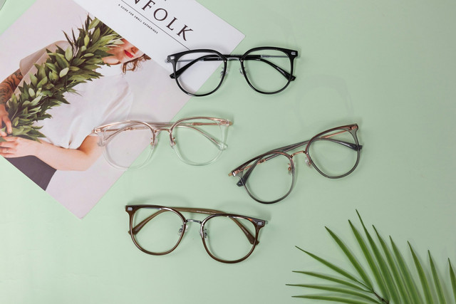 Ilustrasi kacamata polarized dan photochromic. Foto: Unsplash