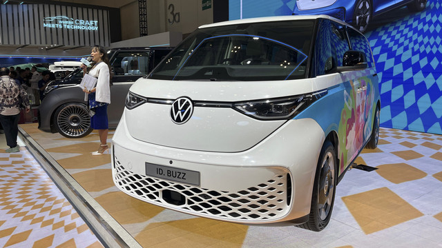 Volkswagen ID.Buzz hasil kerjasama dengan Kemen Ekraf. Foto: Fitra Andrianto/kumparan