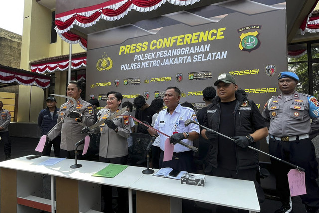 Konferensi Pers Kasus Gangster di Polsek Pesanggrahan, Jakarta Selatan, Rabu (23/7/2025). Foto: Rayyan Farhansyah/kumparan
