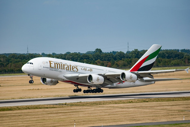 Maskapai yang Memakai Airbus A380. Foto Emirates. Sumber Unsplash Tim Dennert
