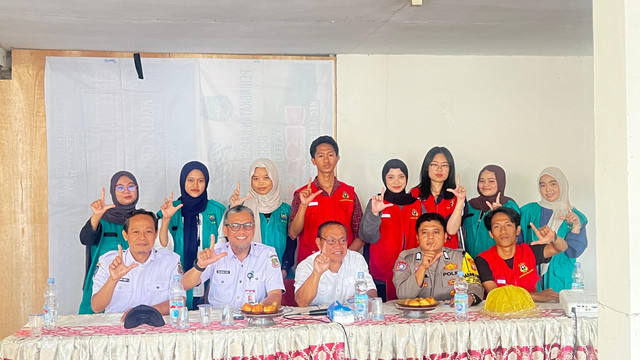 Mahasiswa KKN UNHAS Inisiasi KSM TPS 3R di Desa Tanete